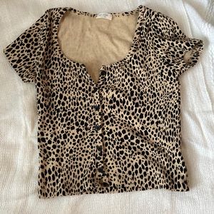 Cheeta print cropped tee from pacsun